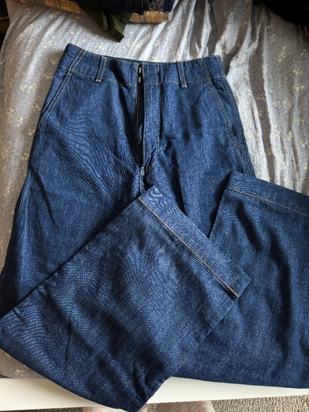 UNIQLO Women’s Dark Wash Jeans Waist 23 Never Worn